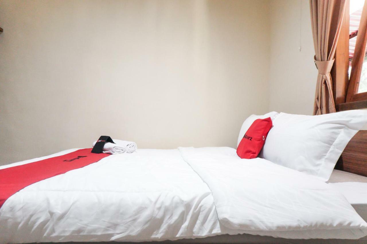 Reddoorz Syariah Near Exit Tol Malang Hotel Екстериор снимка
