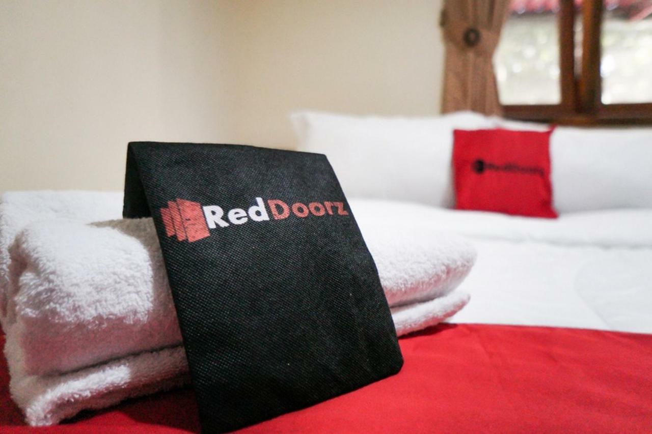 Reddoorz Syariah Near Exit Tol Malang Hotel Екстериор снимка